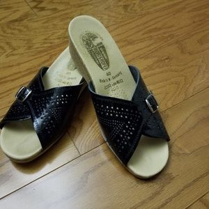 Black Patent Worishofer leather sandals